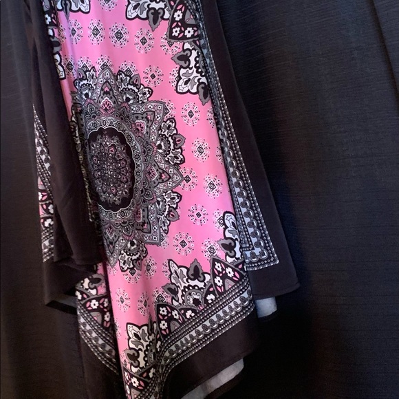 Open handkerchief shirt - Picture 2 of 3